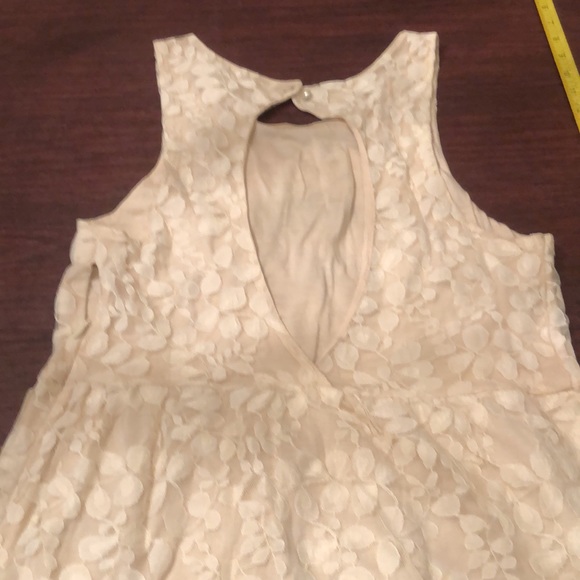 Anthropologie embroidered dress - Picture 8 of 9